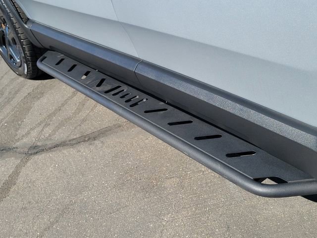 Used 2024 Rivian R1S Adventure image 24