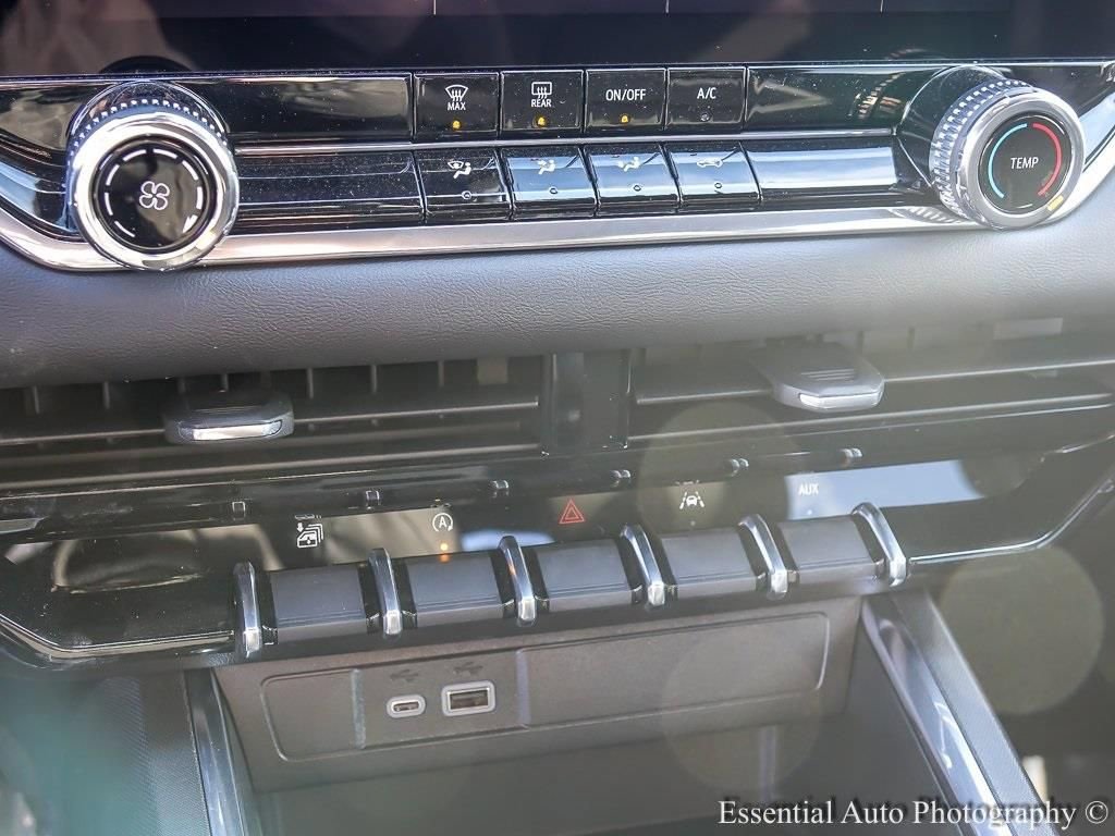 New 2026 GMC Canyon Elevation image 18