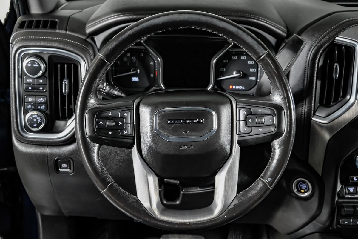 Used 2022 GMC Sierra 3500 Denali w/ Denali Ultimate Package AWD/4WD image 17