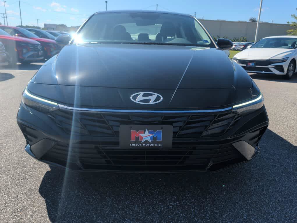 New 2026 Hyundai Elantra SE FWD image 14