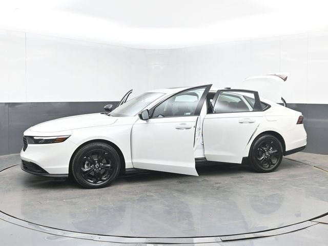 Used 2025 Honda Accord SE image 52