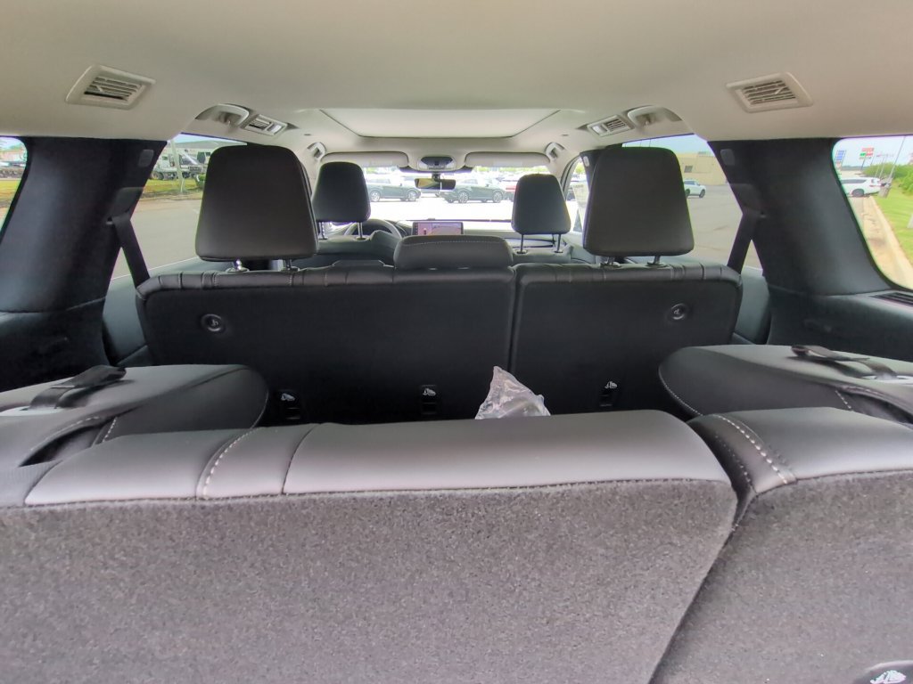 New 2027 INFINITI QX60 Luxe w/ Cargo Package AWD/4WD image 30