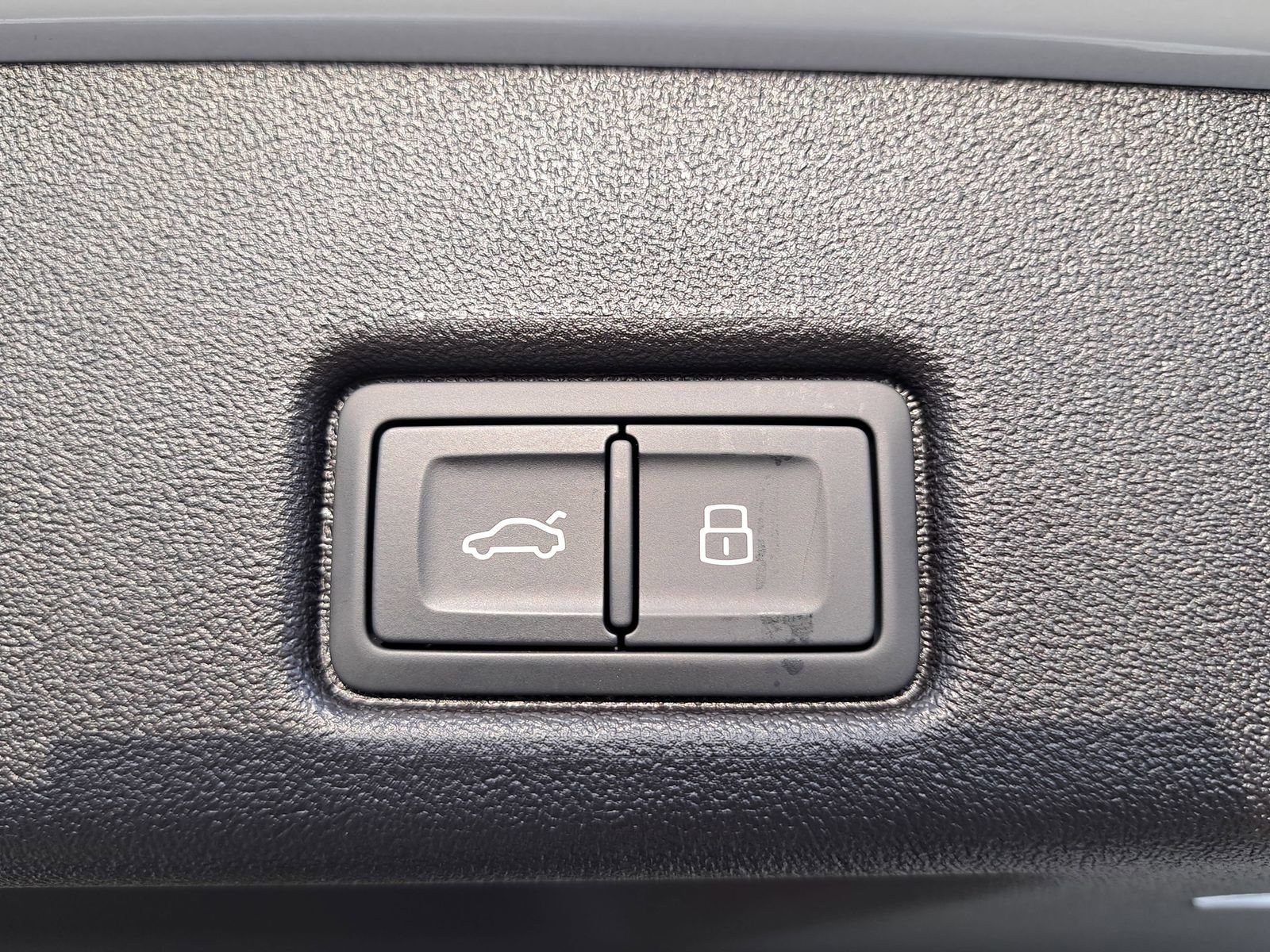 New 2025 Audi Q5 Premium Plus image 13