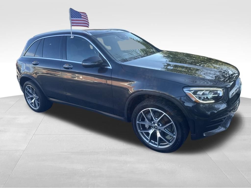 Used 2021 Mercedes-Benz GLC 300 4MATIC w/ AMG Line image 34