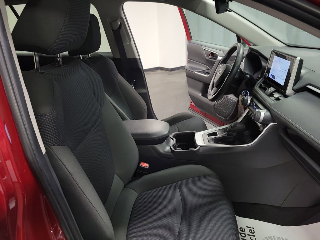 Used 2024 Toyota RAV4 LE image 23