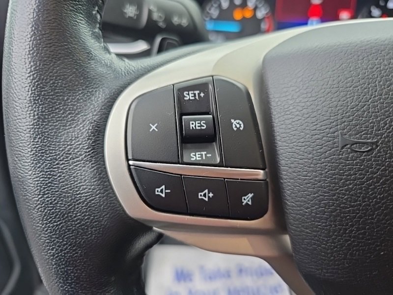 Used 2020 Ford Explorer XLT w/ Equipment Group 202A image 11