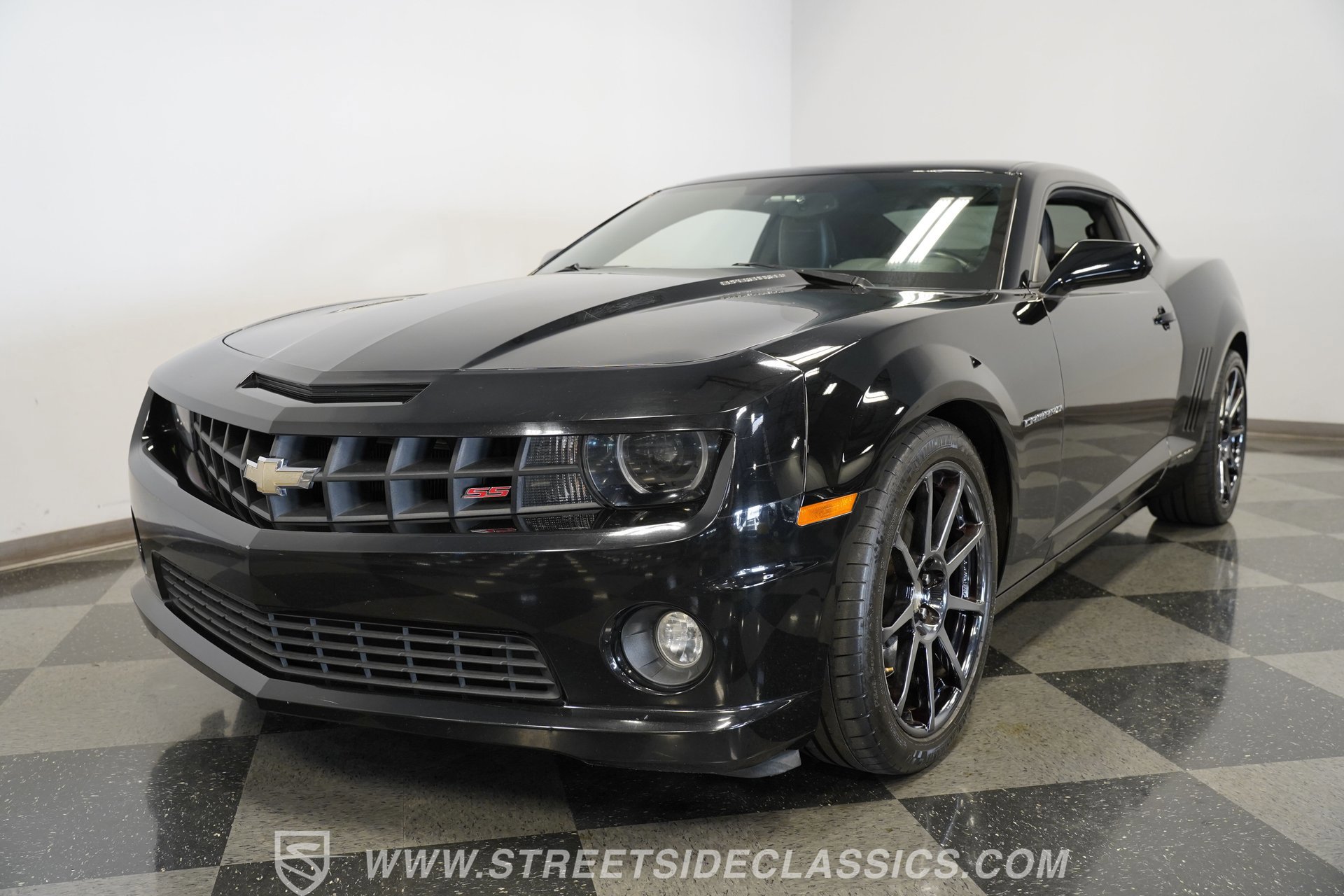 Used 2011 Chevrolet Camaro SS w/ RS Package image 18