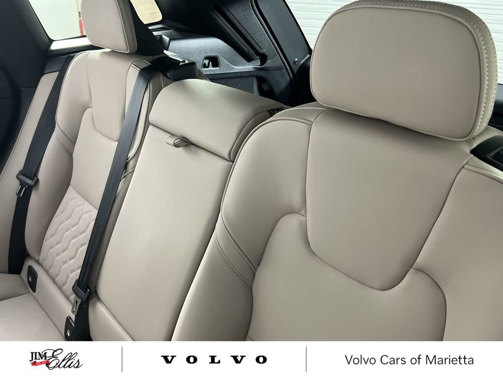 New 2026 Volvo XC60 B5 Plus w/ Protection Package Premier image 23