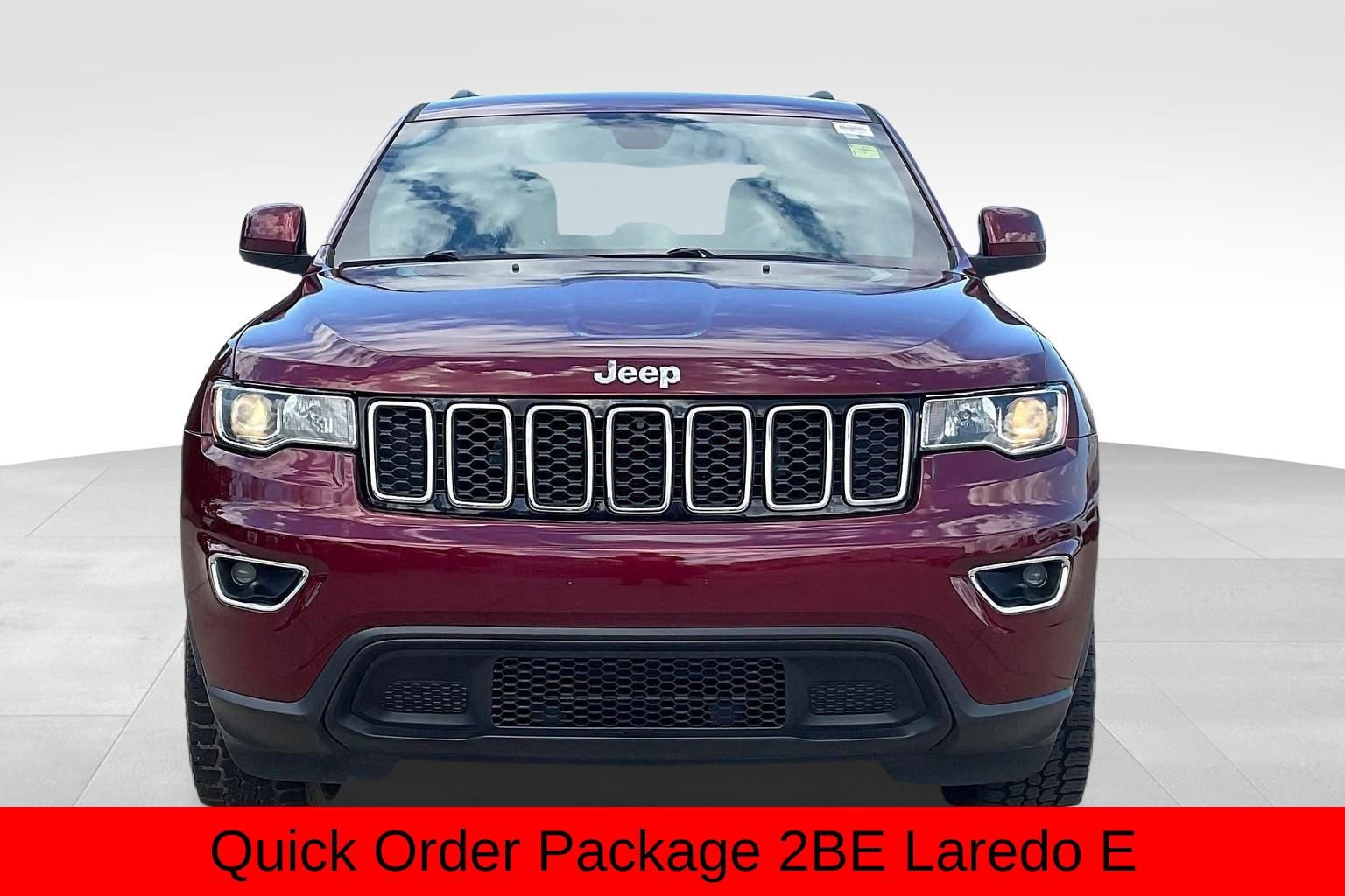 Used 2021 Jeep Grand Cherokee Laredo image 5