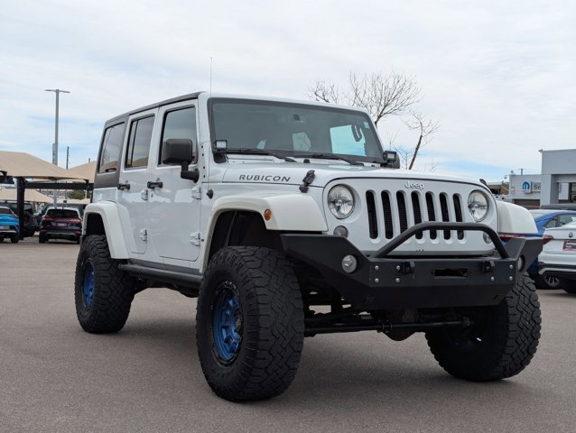 Used 2014 Jeep Wrangler Unlimited Rubicon w/ Connectivity Group AWD/4WD video 3