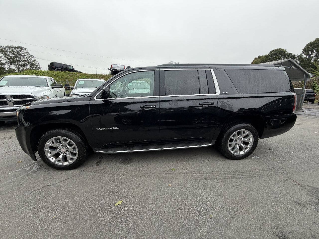 Used 2016 GMC Yukon XL SLT w/ Open Road Package RWD image 9