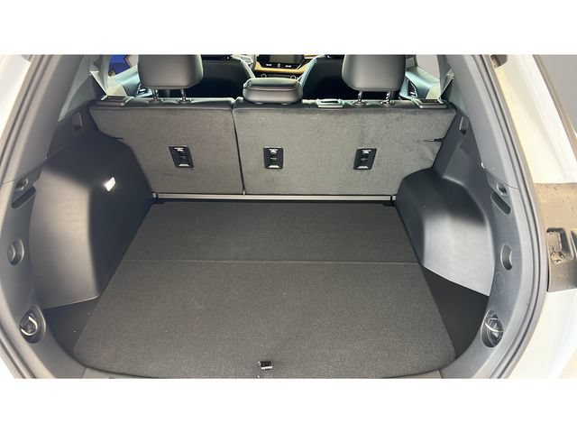 New 2027 Chevrolet Equinox ACTIV w/ Safety and Technology Package FWD image 23