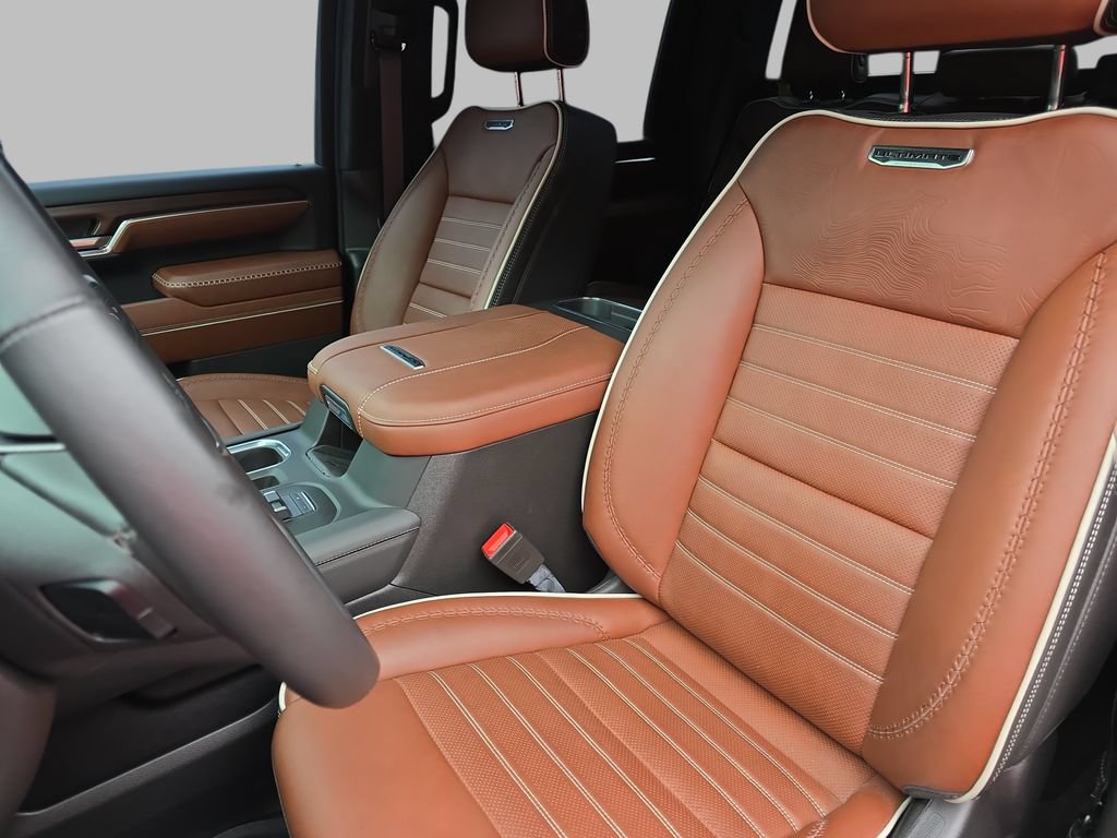 Certified 2024 GMC Sierra 3500 Denali Ultimate AWD/4WD image 17