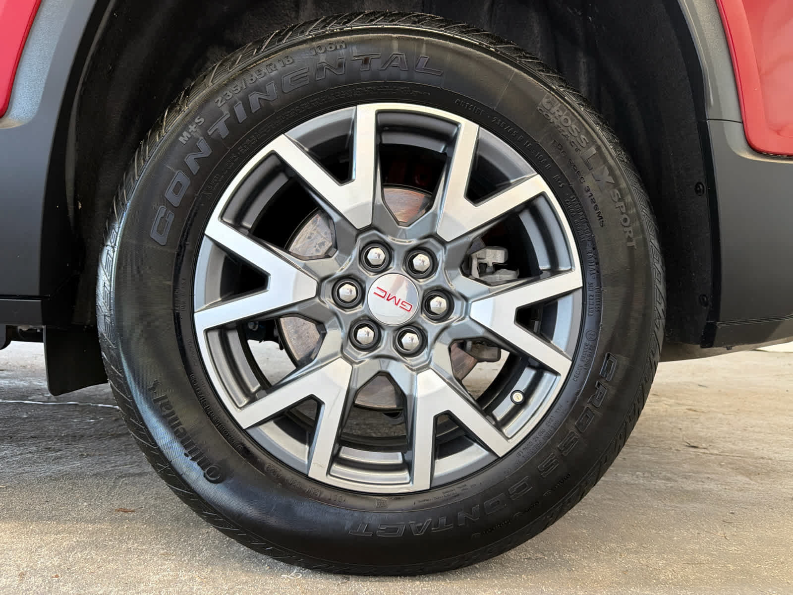 Used 2023 GMC Acadia SLT FWD image 10