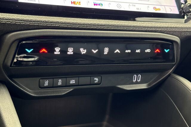 New 2026 Jeep Cherokee Limited image 17