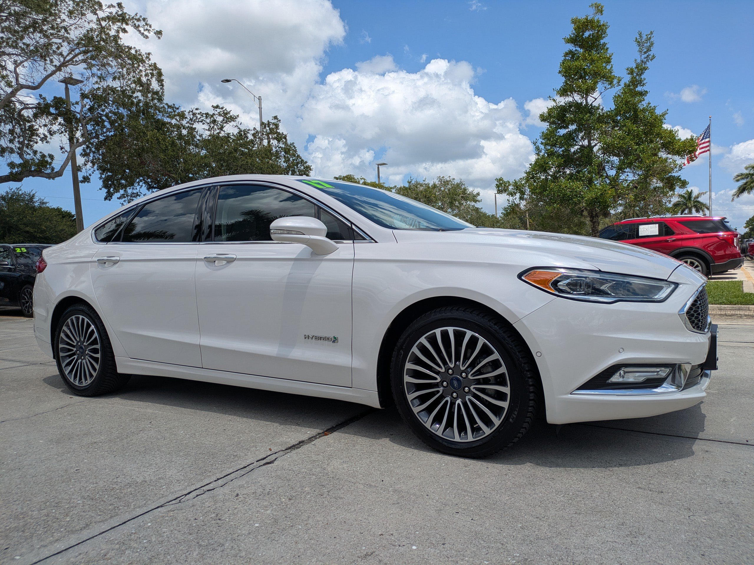 Used 2017 Ford Fusion Platinum FWD image 2