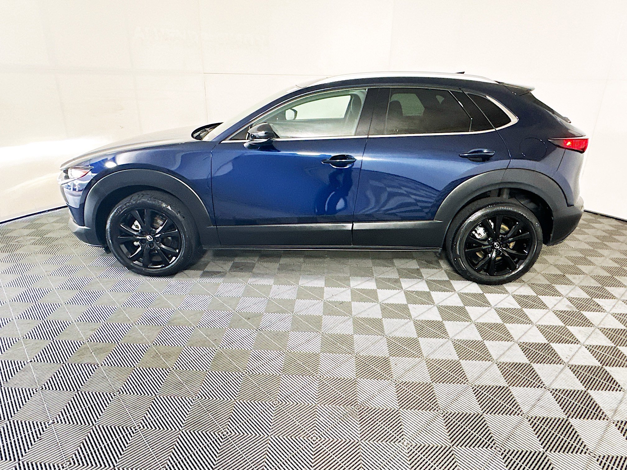 Used 2023 MAZDA CX-30 2.5 Turbo w/ Premium Package AWD/4WD image 6