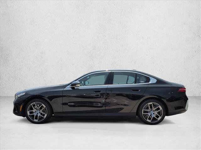 Used 2024 BMW i5 eDrive40i w/ Executive Package RWD image 9