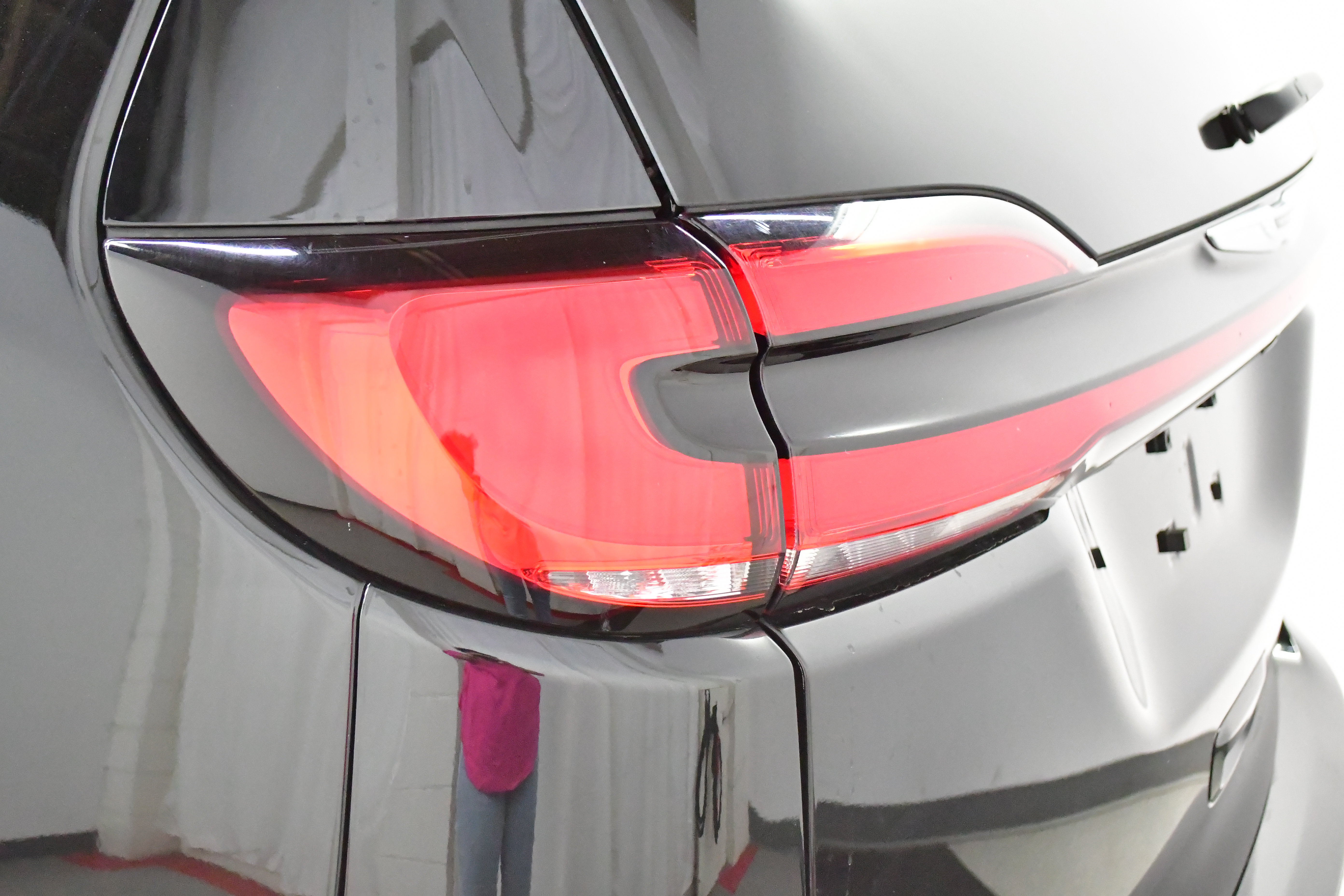 Used 2025 Chrysler Pacifica Select FWD image 34