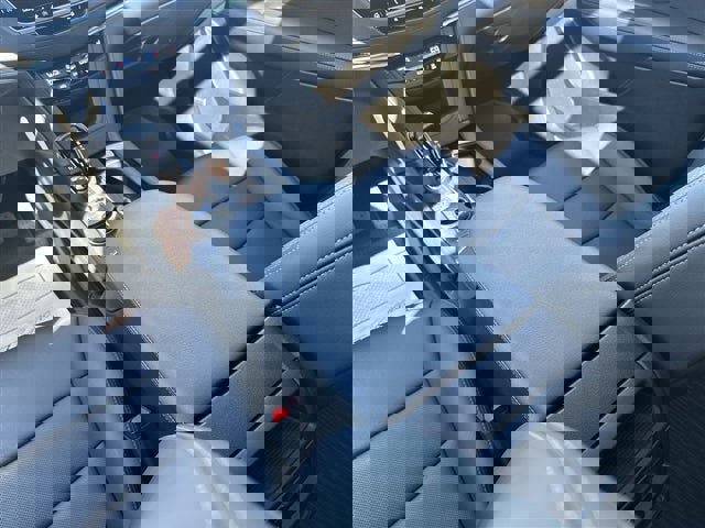 Used 2021 Cadillac XT5 Premium Luxury w/ LPO, Floor Liner Package image 20