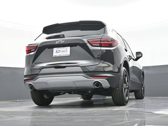New 2026 Chevrolet Blazer LT w/ Midnight/Sport Edition FWD image 39
