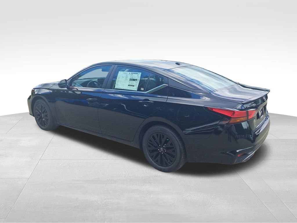New 2026 Nissan Altima 2.5 SV w/ SV Special Edition Package AWD/4WD image 3