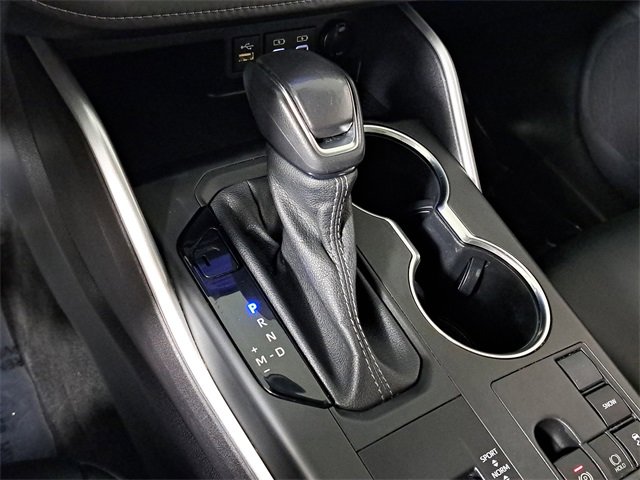 Used 2023 Toyota Highlander XLE image 32