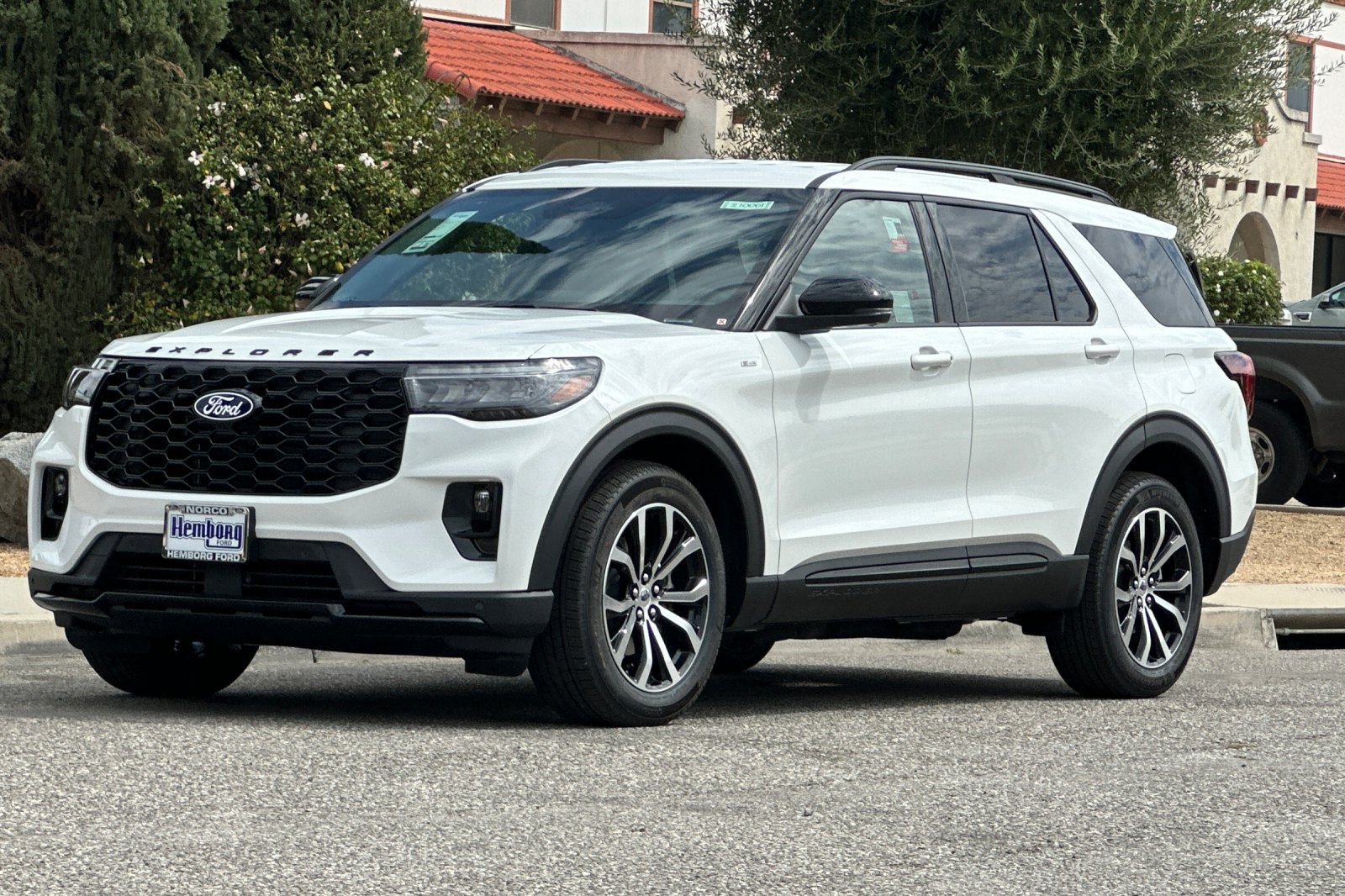New 2027 Ford Explorer ST-Line w/ Premium Package RWD image 8