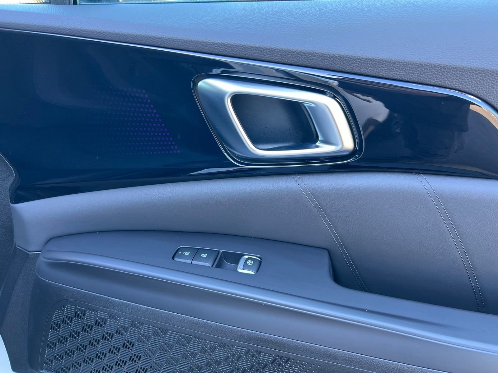 Used 2025 Kia Carnival SX Prestige image 58