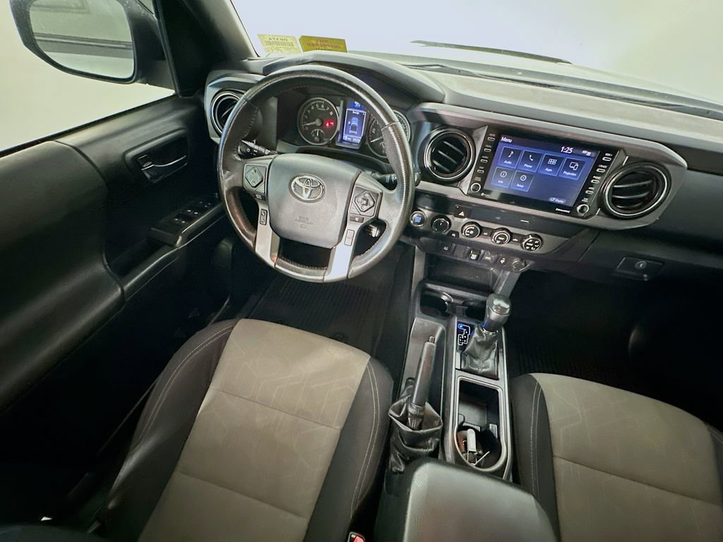 Used 2020 Toyota Tacoma TRD Off-Road AWD/4WD image 9