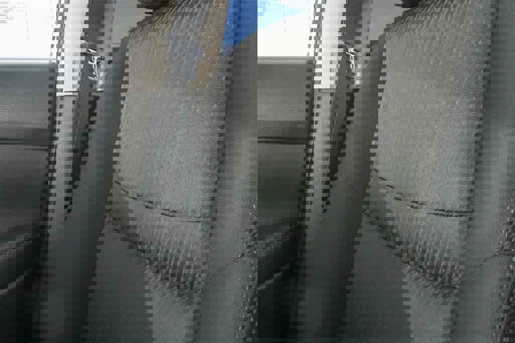 Used 2020 Nissan Rogue SV w/ Premium Package image 19