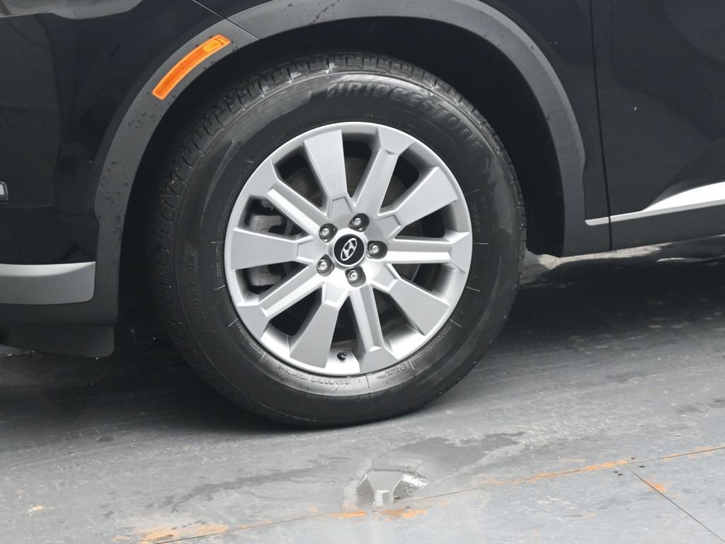 Used 2023 Hyundai Palisade SE w/ Cargo Package image 12