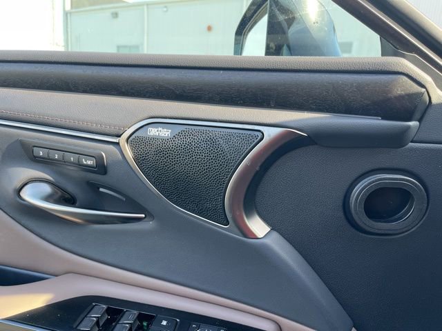 Used 2024 Lexus ES 350 Ultra Luxury image 15