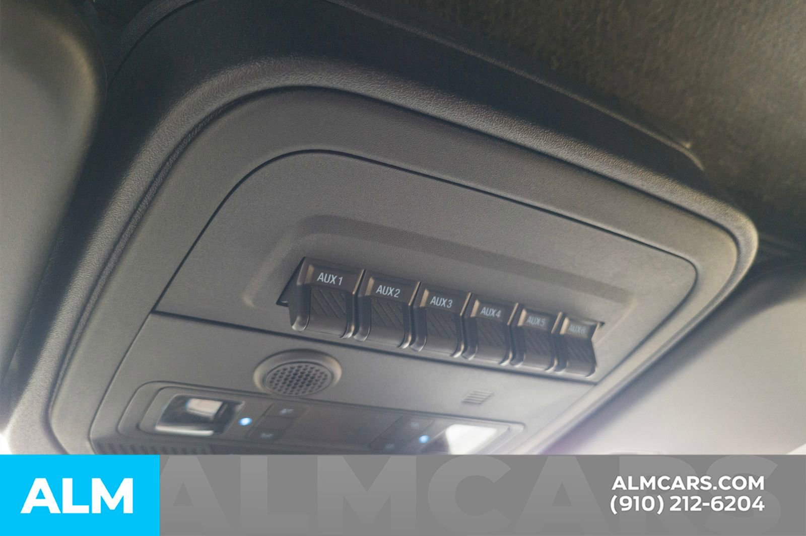 Used 2023 Ford Bronco Wildtrak image 34