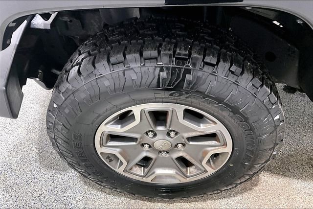 Used 2016 Jeep Wrangler Unlimited Rubicon w/ Connectivity Group image 36