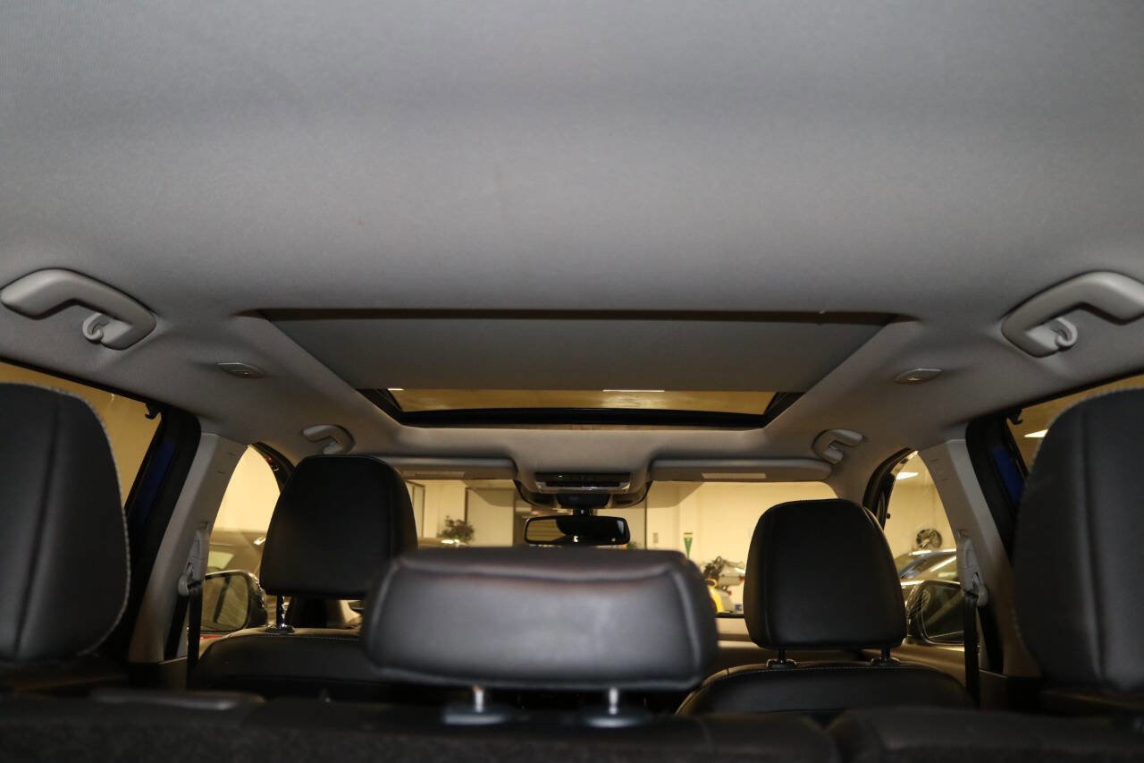 Used 2021 Nissan Rogue SL image 87