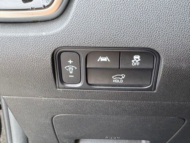 Certified 2023 Kia Sorento SX image 30