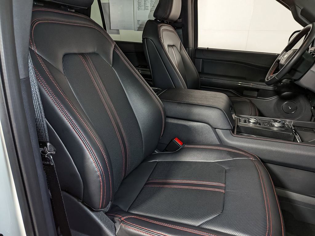 Used 2023 Ford Expedition Max Limited image 25