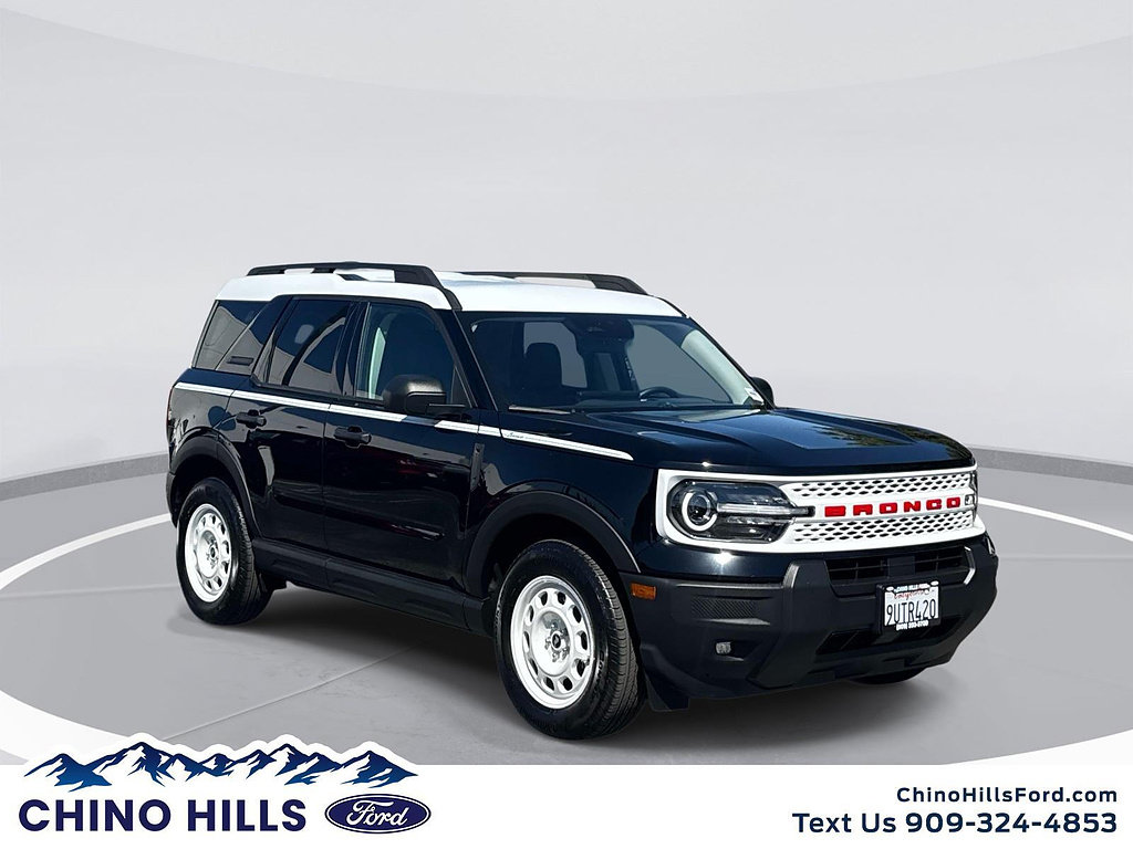 Used 2025 Ford Bronco Sport Heritage w/ Convenience Package AWD/4WD image 1