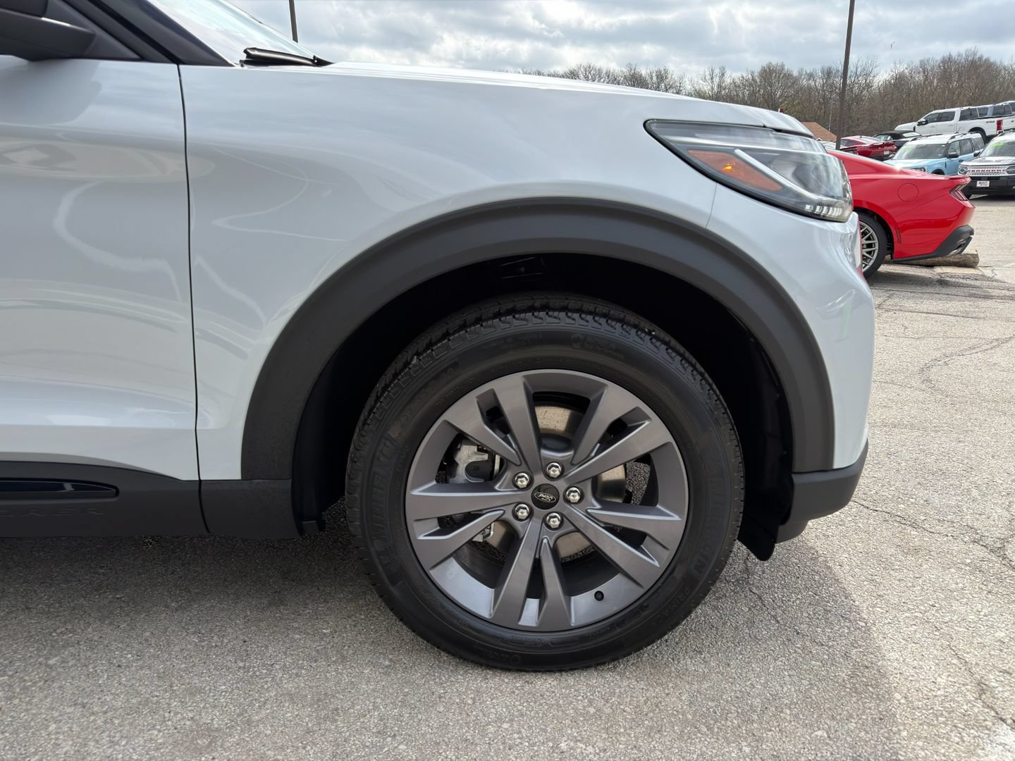 New 2026 Ford Explorer Active w/ Active Comfort Package AWD/4WD image 9