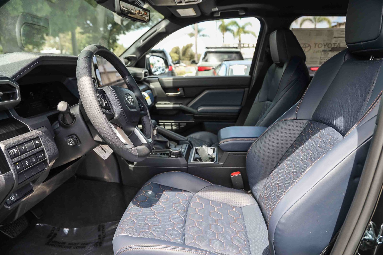 New 2026 Toyota 4Runner Platinum AWD/4WD image 18