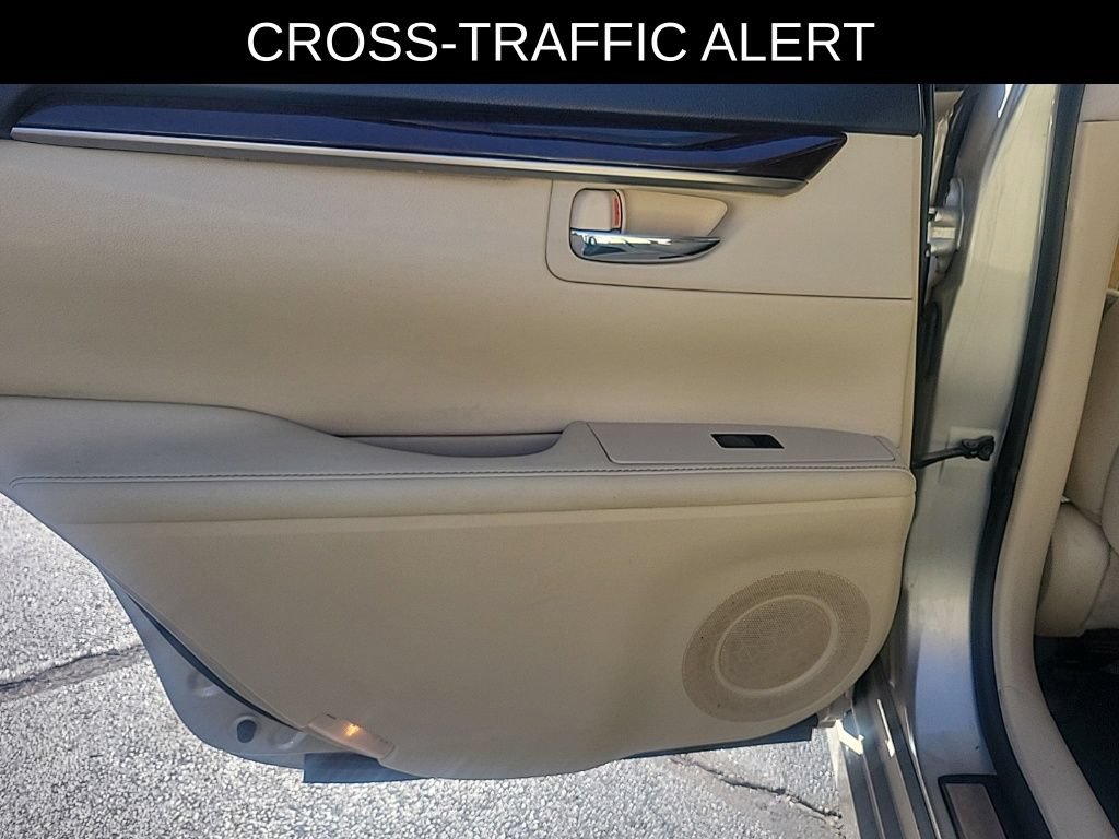 Used 2015 Lexus ES 350 w/ Premium Package FWD image 13