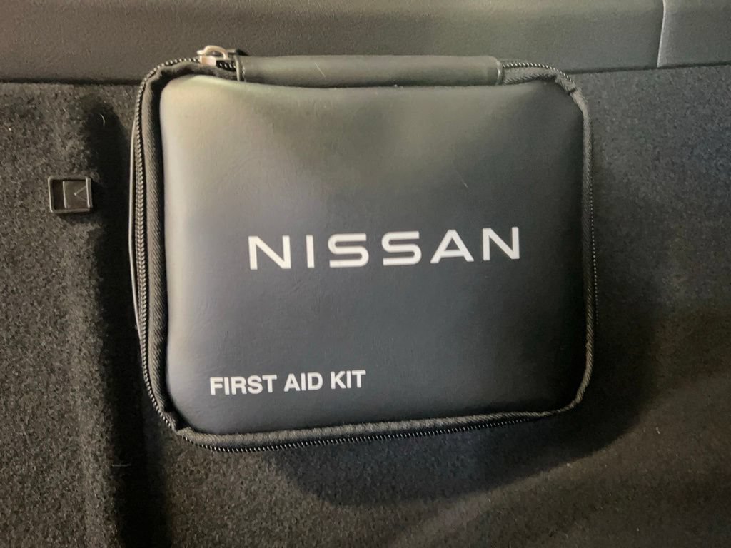 Used 2023 Nissan Rogue SV AWD/4WD image 28