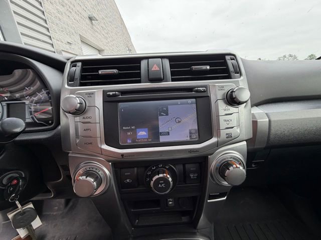 Used 2015 Toyota 4Runner SR5 Premium AWD/4WD image 31