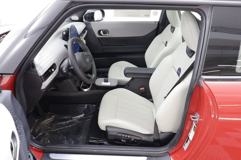 New 2026 MINI Cooper 2-Door Hardtop FWD image 7
