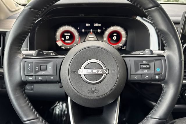 Used 2023 Nissan Pathfinder Platinum AWD/4WD image 29