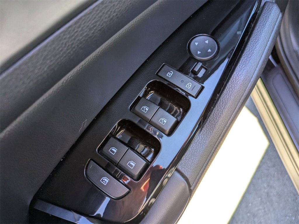 Used 2024 Kia Sportage EX image 12