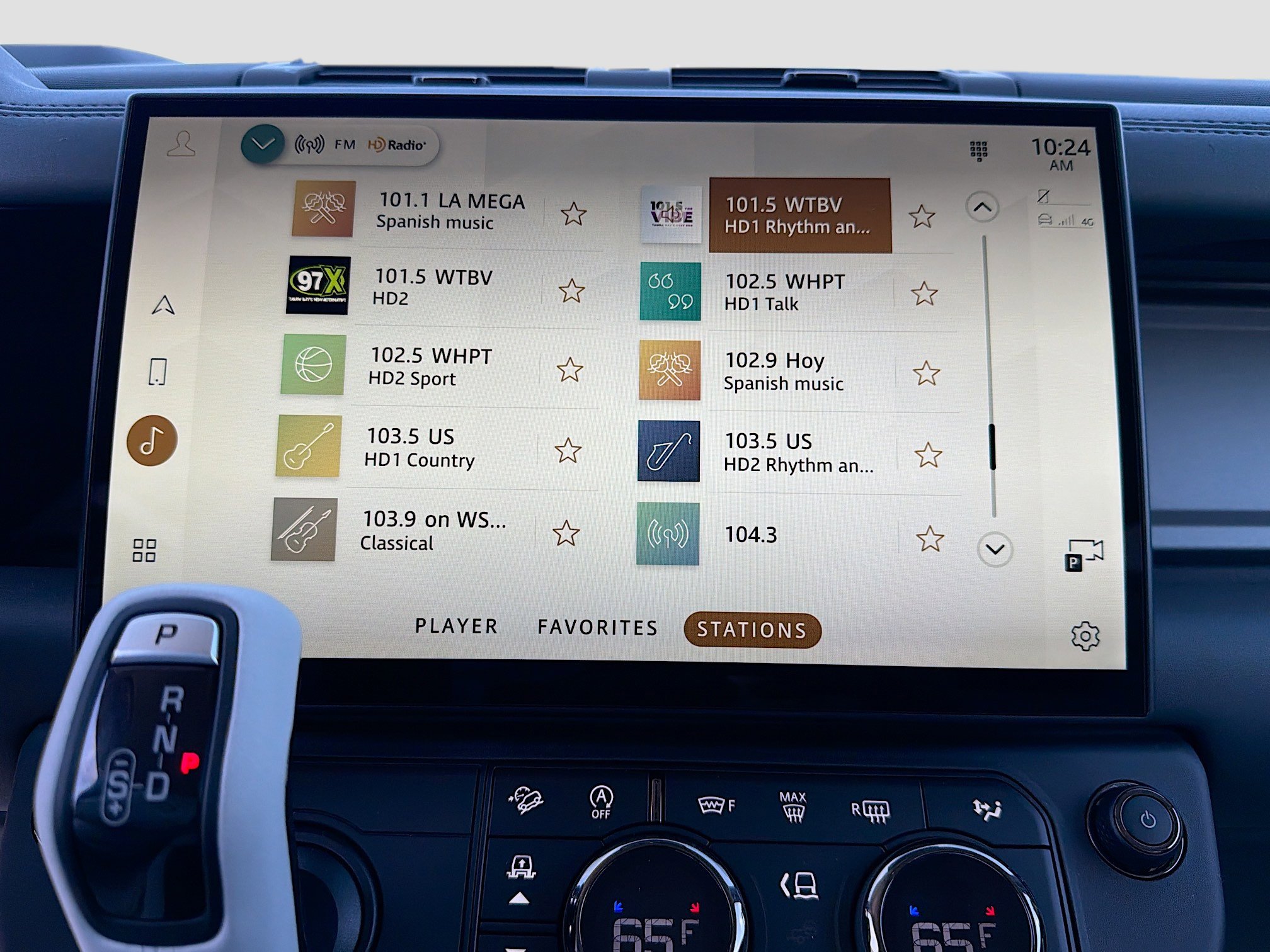 New 2026 Land Rover Defender 110 OCTA image 30