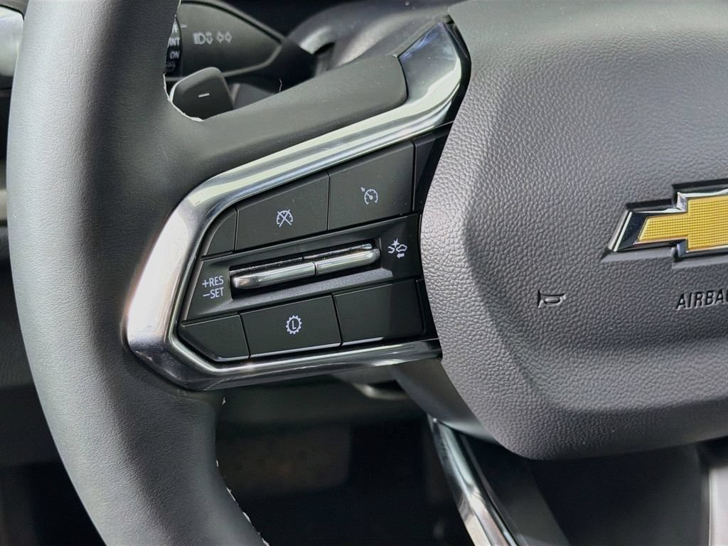 New 2027 Chevrolet Traverse LT w/ Sun and Wheel Package FWD image 10