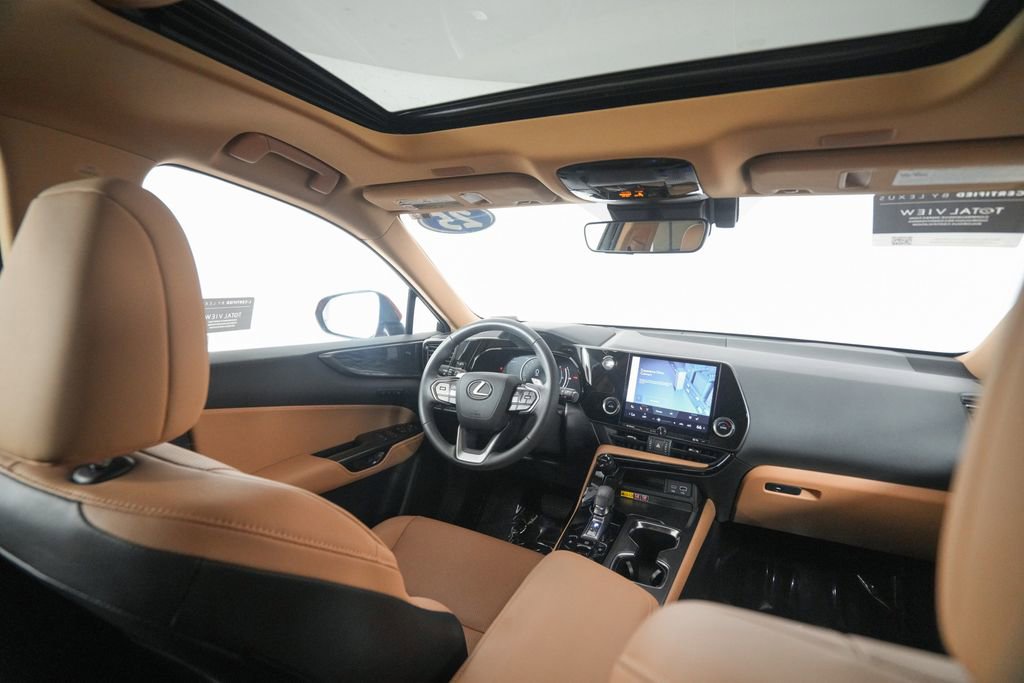 Used 2025 Lexus NX 250 FWD w/ Accessory Package (2T) image 16